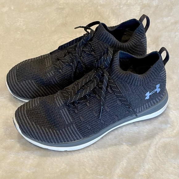Under Armour Women’s Shoes 8.5 - Picture 2 of 4